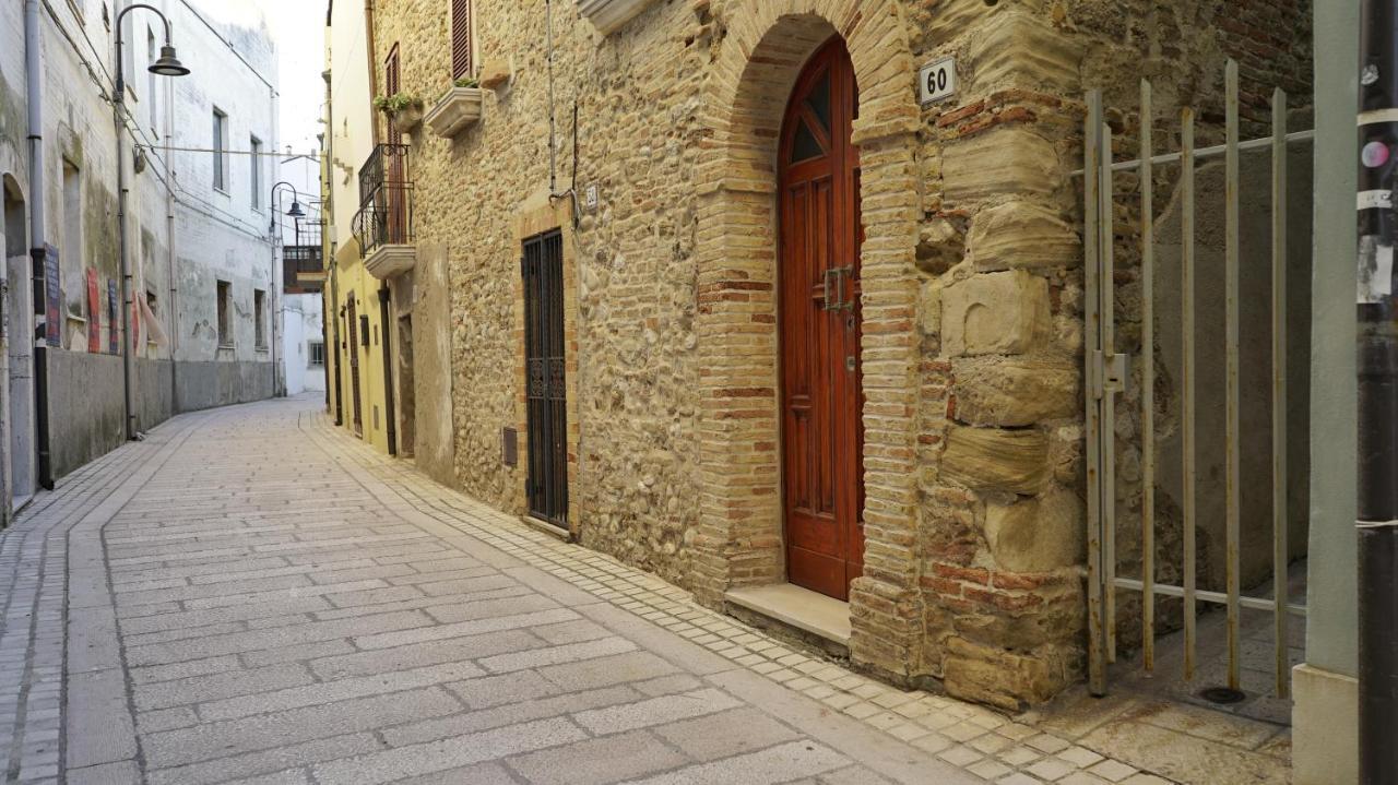 Monolocale Nel Borgo Antico, A Due Passi Dal Mare E Dal Porto Appartement Termoli Buitenkant foto