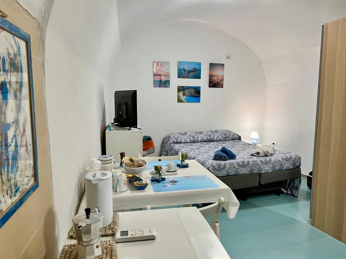 Monolocale Nel Borgo Antico, A Due Passi Dal Mare E Dal Porto Appartement Termoli Buitenkant foto